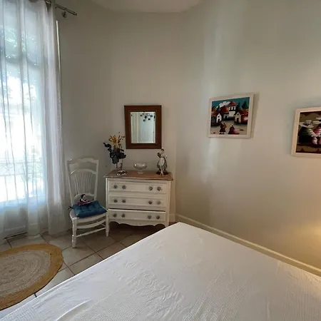 Joli Centre Apartment